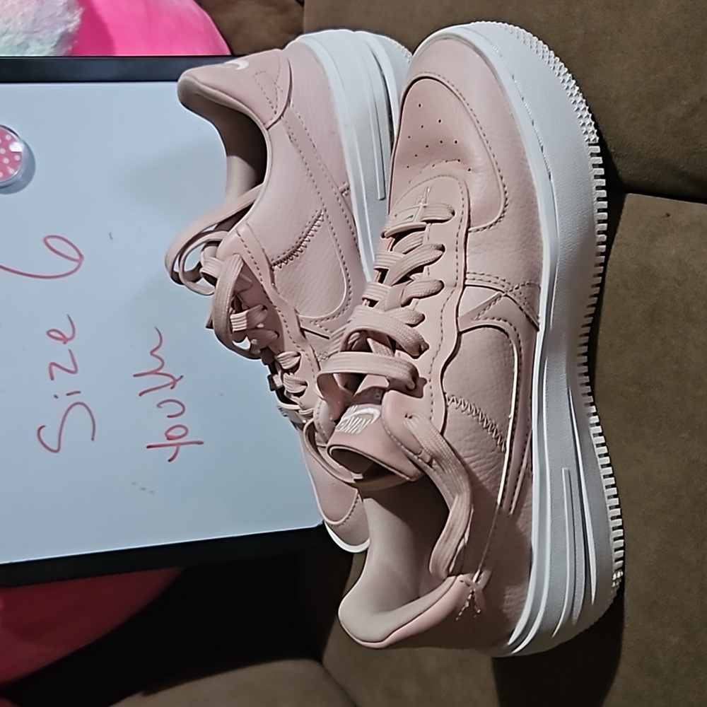 Nike Women's Air Force 1 AF1 PLT.AF.ORM 'Atmosphere